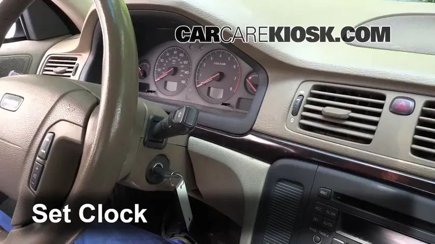 2002 Volvo S80 2.9 2.9L 6 Cyl. Clock